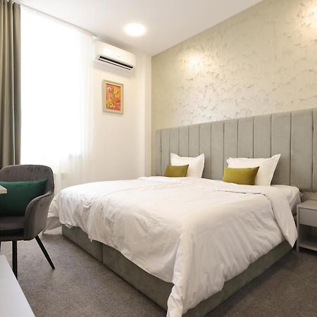 Aurora Hotel By Benefice Yerevan Luaran gambar