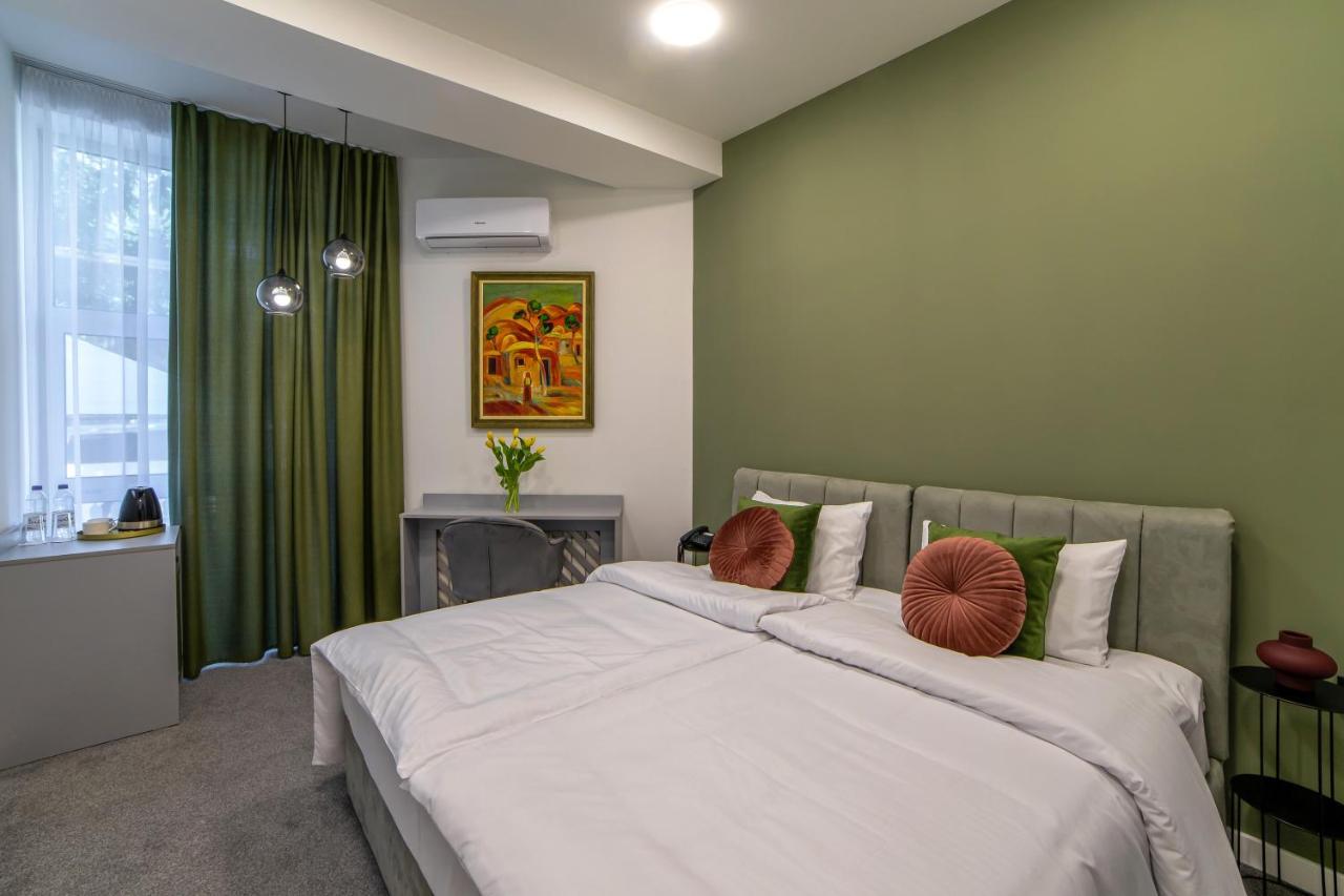 Aurora Hotel By Benefice Yerevan Luaran gambar